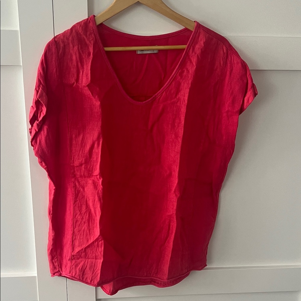 Linen Luv Bright Pink V-Neck Short Sleeve Top